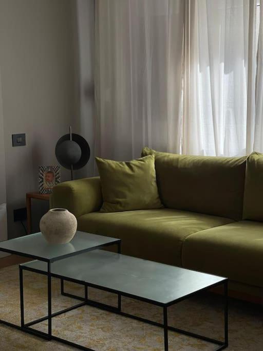Stunning 1Bd Flat With 50M2 Terrace In The City Center بوخارست المظهر الخارجي الصورة